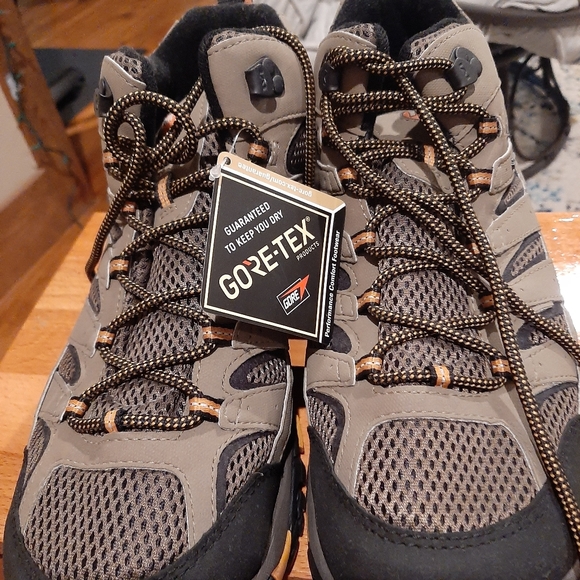 Merrell Boot - Picture 2 of 4